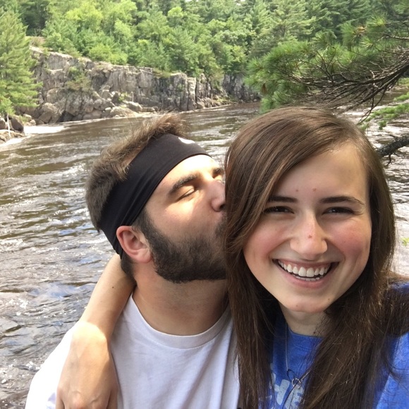 • Meet your Posher, Annie • - Picture 4 of 5